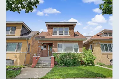 4450 N Mango Avenue, Chicago, IL 60630 - Photo 1