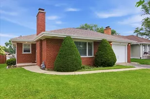 104 W Granville Ave, Roselle, IL 60172 - Photo 1