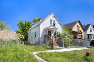 10631 S Wabash Ave, Chicago, IL 60628 - Photo 1