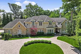 12 Carlisle Dr, Oak Brook, IL 60523 - Photo 1
