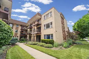 4338 N Keeler Ave, Chicago, IL 60641 - Photo 1
