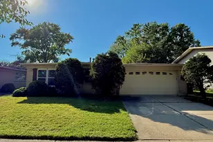 340 N Illinois Ave, Glenwood, IL 60425 - Photo 1