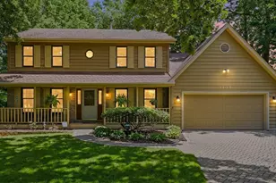 1134 Wintergreen Ct, Batavia, IL 60510 - Photo 1