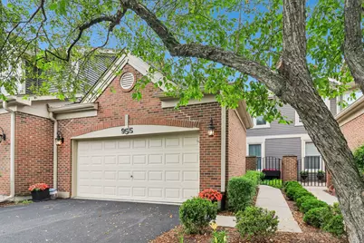 955 Heathrow Lane, Naperville, IL 60540 - Photo 1