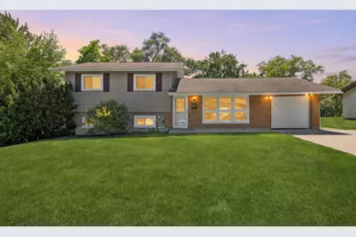 1680 Highland Boulevard, Hoffman Estates, IL 60169 - Photo 1