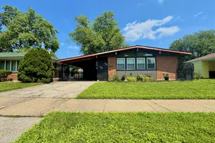15307 Hastings Dr, Dolton, IL 60419 - Photo 1