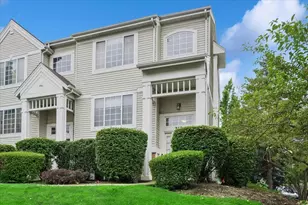 218 Polo Club Dr, Glendale Heights, IL 60139 - Photo 1