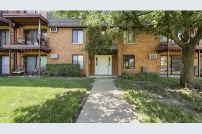 645 N Briar Hill Lane #2, Addison, IL 60101 - Photo 1