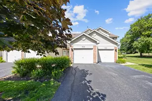 7818 Darien Lake Dr, Darien, IL 60561 - Photo 1