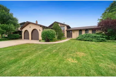 901 Claremont Drive, Downers Grove, IL 60516 - Photo 1