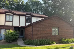 450 Brandy Dr, Crystal Lake, IL 60014 - Photo 1
