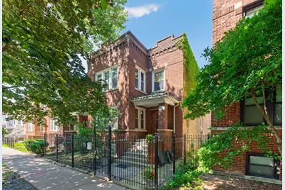 2926 N Avers Avenue, Chicago, IL 60618 - Photo 1