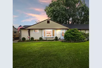 9067 S Main Street, Hometown, IL 60456 - Photo 1