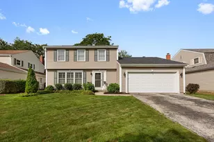 1481 Oxford Dr, Buffalo Grove, IL 60089 - Photo 1