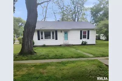 501 S Walnut Street, Wayne City, IL 62895 - Photo 1