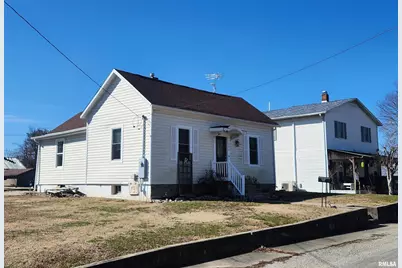 206 E South Street, Pinckneyville, IL 62274 - Photo 1