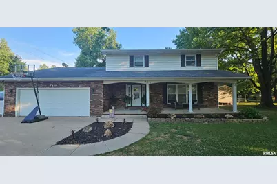 424 N Lakeview Drive, Salem, IL 62881 - Photo 1