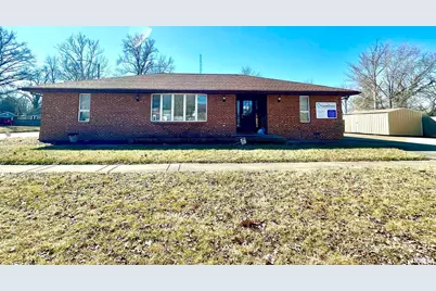 319 E 7th Street, Centralia, IL 62801 - Photo 1