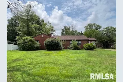 1403 W Hendrickson Street, Marion, IL 62959 - Photo 1