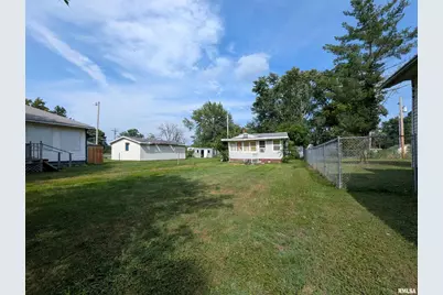 653 N Hickory Street, Centralia, IL 62801 - Photo 1