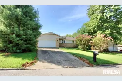 805 Hilldale Avenue, Herrin, IL 62948 - Photo 1