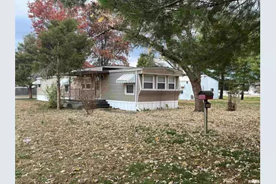 1000 Dover Street, Centralia, IL 62801 - Photo 1