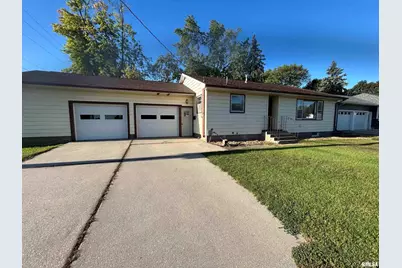 624 E Chestnut Street, Geneseo, IL 61254 - Photo 1