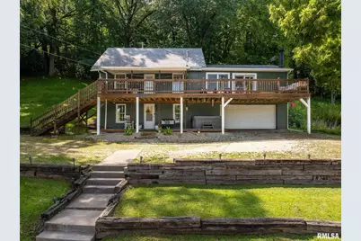 1204 N 2nd Street, Le Claire, IA 52753 - Photo 1