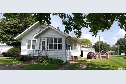 300 S 5th Avenue, New Windsor, IL 61465 - Photo 1