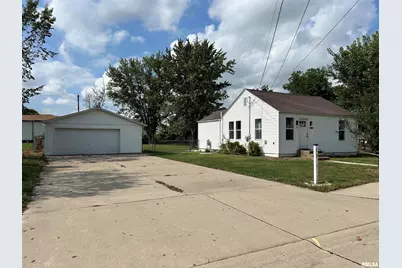 2201 43rd Street, Moline, IL 61265 - Photo 1