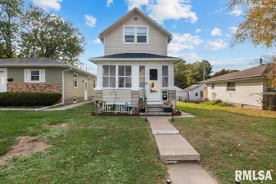 2427 32nd Street, Moline, IL 61265 - Photo 1