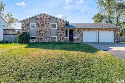 4240 4th Avenue, East Moline, IL 61244 - Photo 1