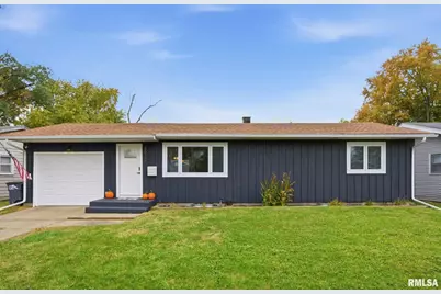 2612 Crestview Drive, Bettendorf, IA 52722 - Photo 1