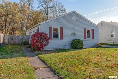 1310 39th Street, Moline, IL 61265 - Photo 1