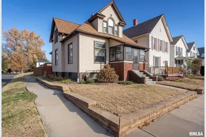 1034 W 14th Street, Davenport, IA 04401 - Photo 1