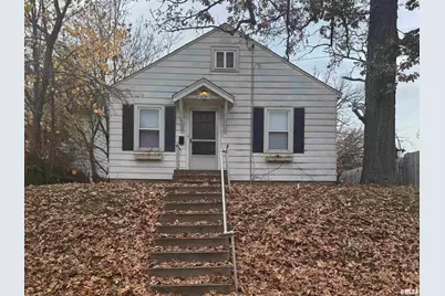 1639 33rd Street, Moline, IL 61265 - Photo 1