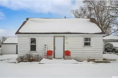 2207 4th Street, Fulton, IL 61252 - Photo 1