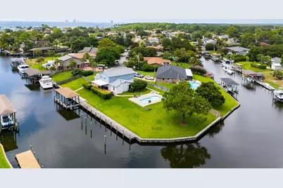 1044 Aquamarine Drive, Gulf Breeze, FL 32563 - Photo 1