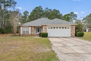 1931 Bayou Dr, Navarre, FL 32566 - Photo 1
