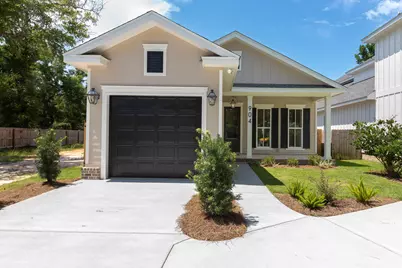 904 E Yonge Street E, Pensacola, FL 32503 - Photo 1