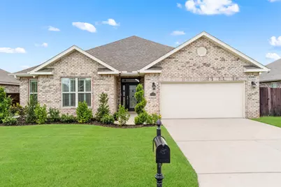 2383 Cummings Drive, Fort Walton Beach, FL 32547 - Photo 1