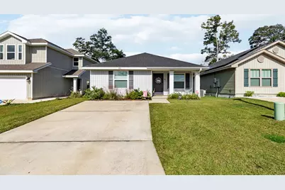400 Hilburn Lane Lane, Pensacola, FL 32504 - Photo 1
