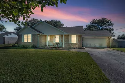 1912 Candlewood Drive Drive, Navarre, FL 32566 - Photo 1