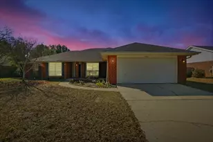 3925 Holleyberry Ln, Milton, FL 32583 - Photo 1