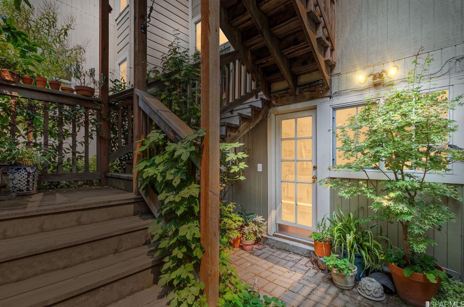 1322 Natoma St, San Francisco CA  94103-3620 exterior