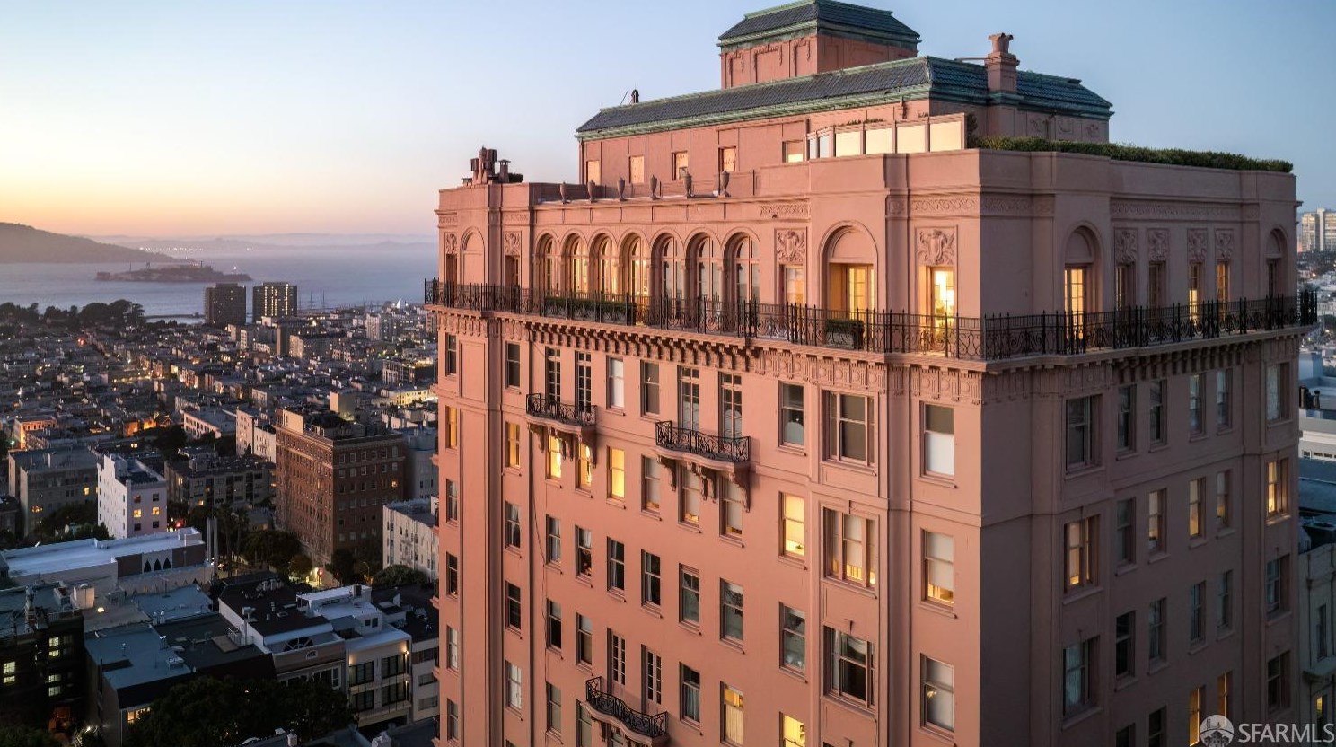 2006 Washington St, San Francisco CA  94109-2844 exterior
