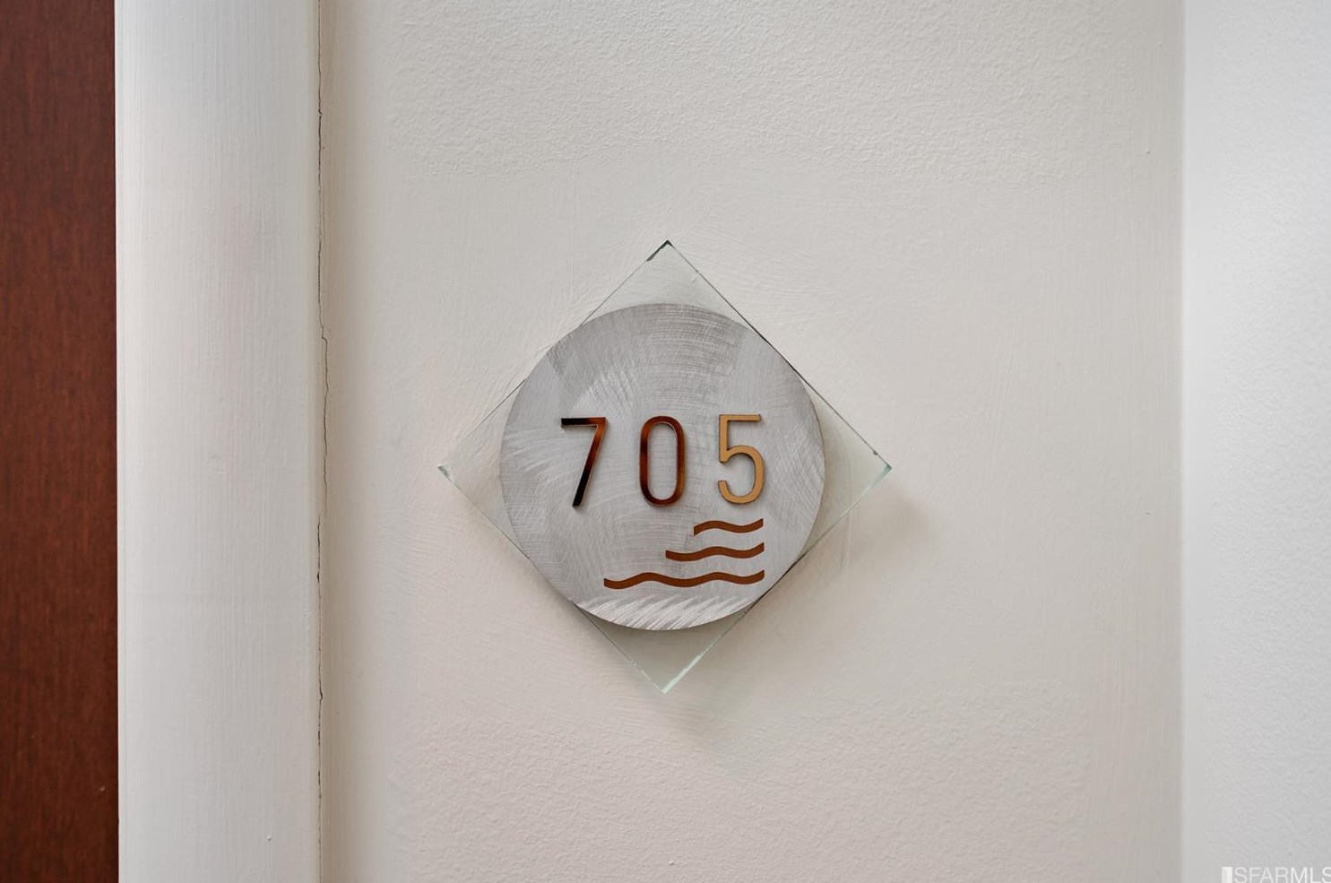 403 Main St, San Francisco CA  94105-2067 exterior