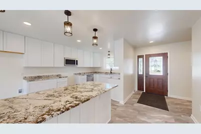 811 N State Street, Merrill, WI 54452 - Photo 7