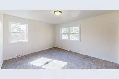 811 N State Street, Merrill, WI 54452 - Photo 33