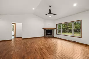 1403 Skyline Dr, Stevens Point, WI 54482 - Photo 9